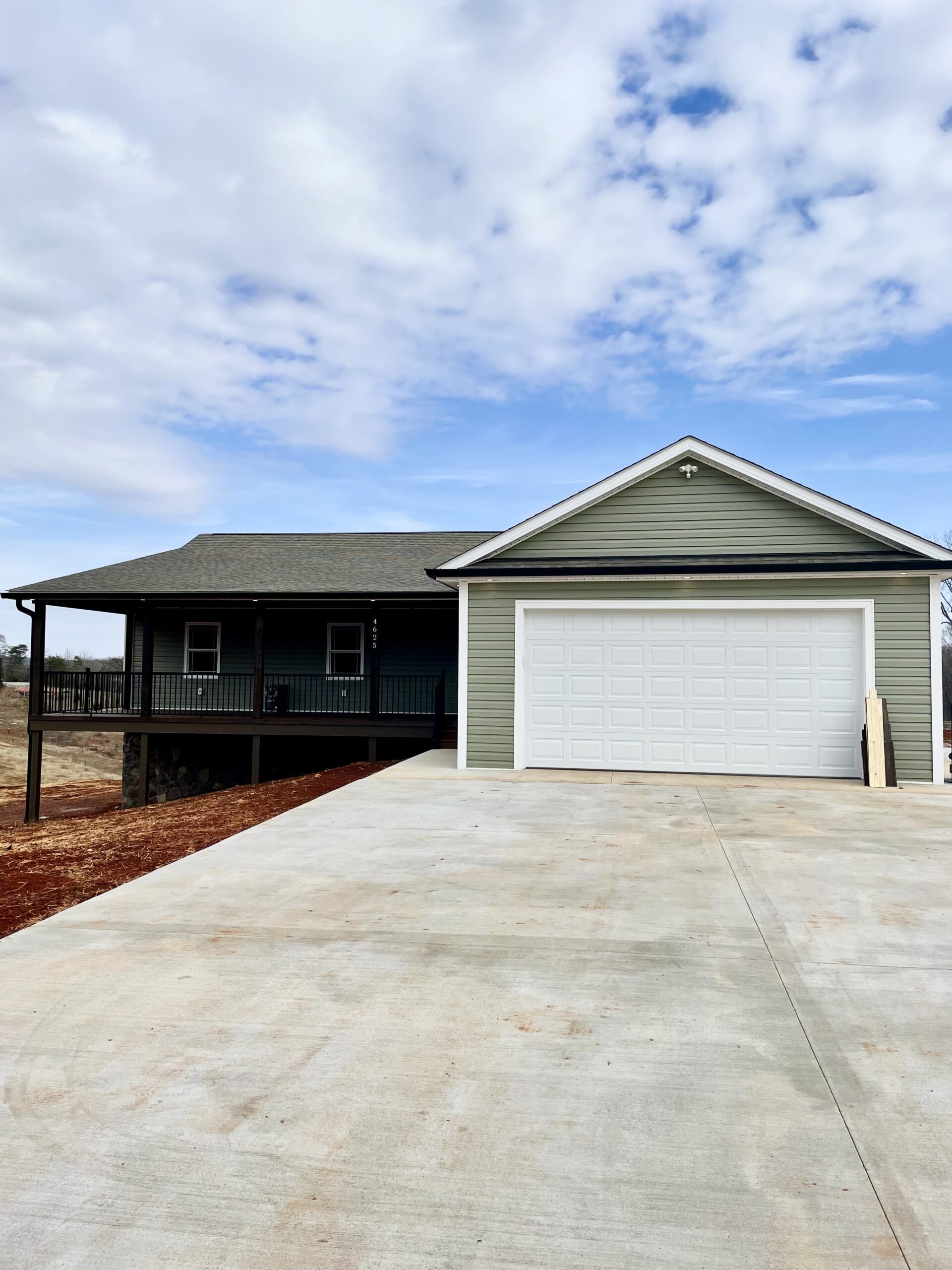 Garage Door Service - Star City Garage Doors- Roanoke, Lynchburg, Smith Mountain Lake VA