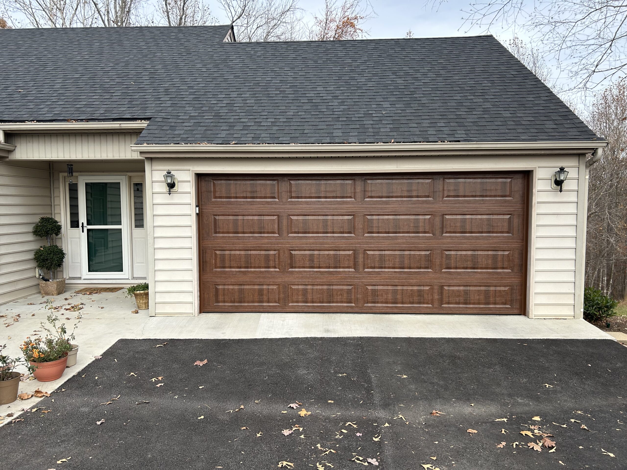 Garage Door Service - Star City Garage Doors- Roanoke, Lynchburg, Smith Mountain Lake VA